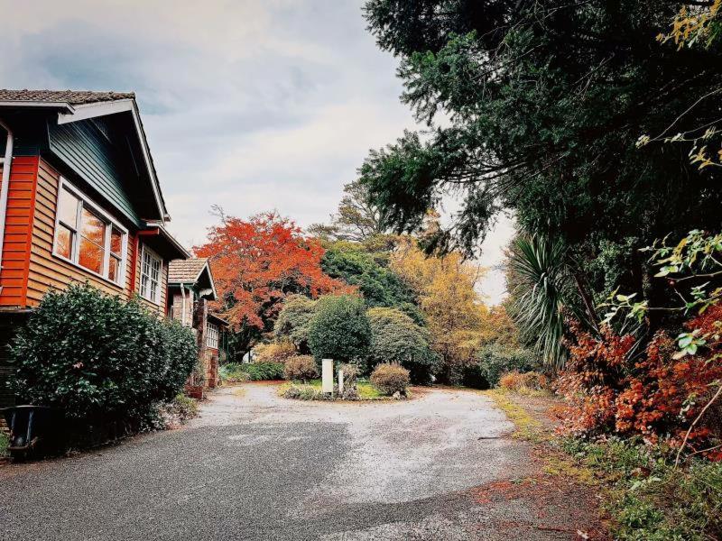 Green Gables Motel In ウォーバートン エクステリア 写真